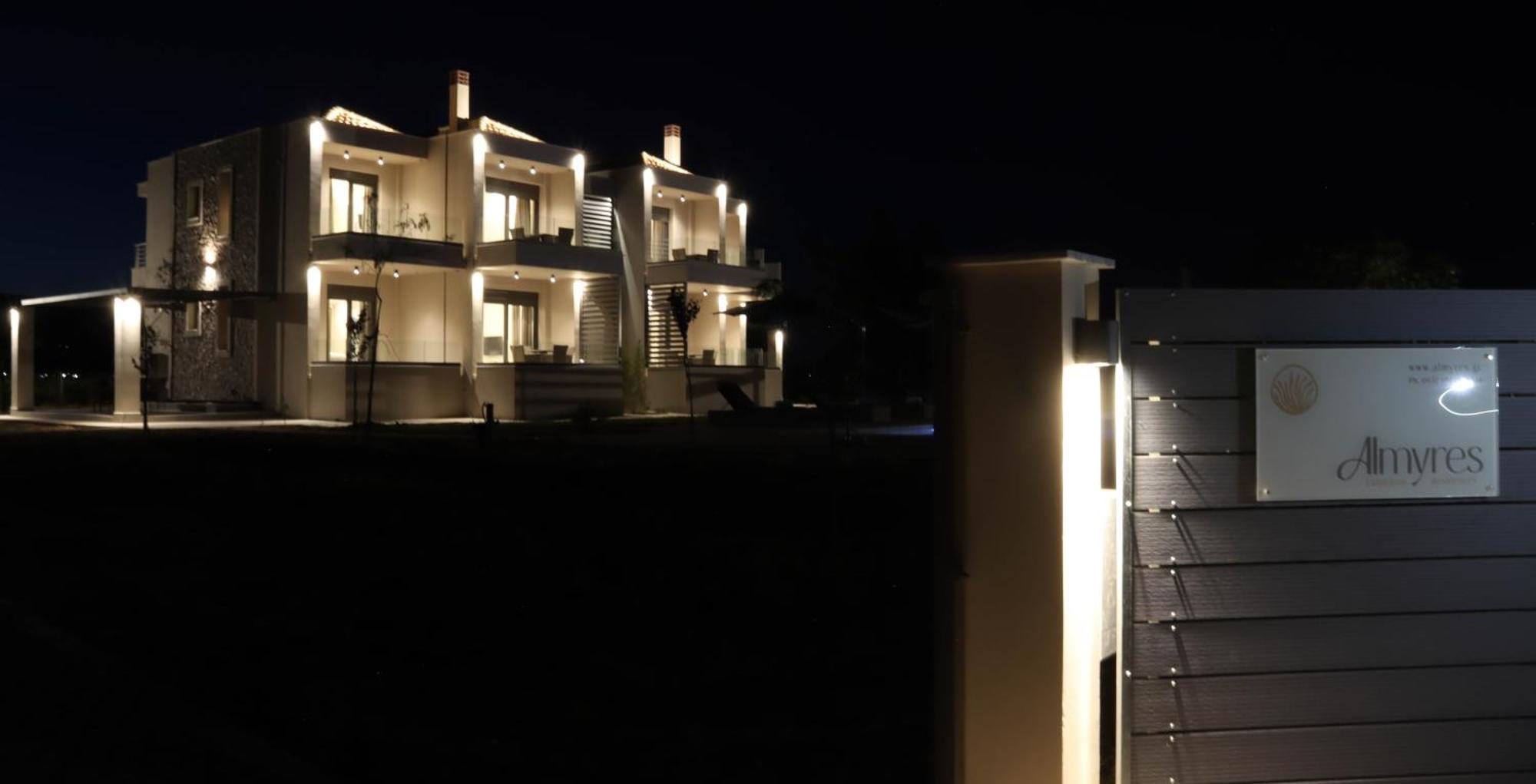 Almyres Luxurious Residences Miloi  Exterior photo