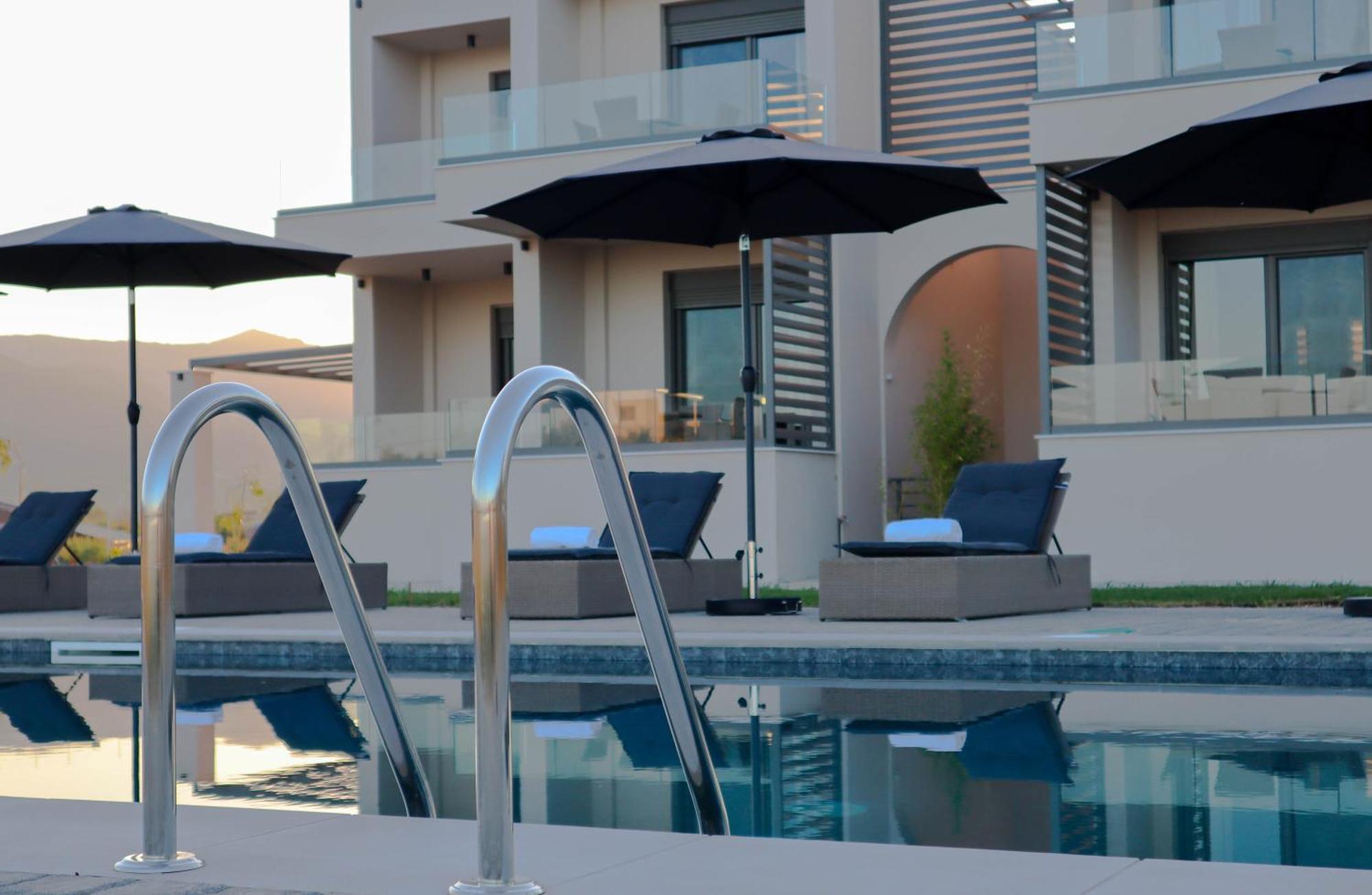 Almyres Luxurious Residences Miloi  Exterior photo