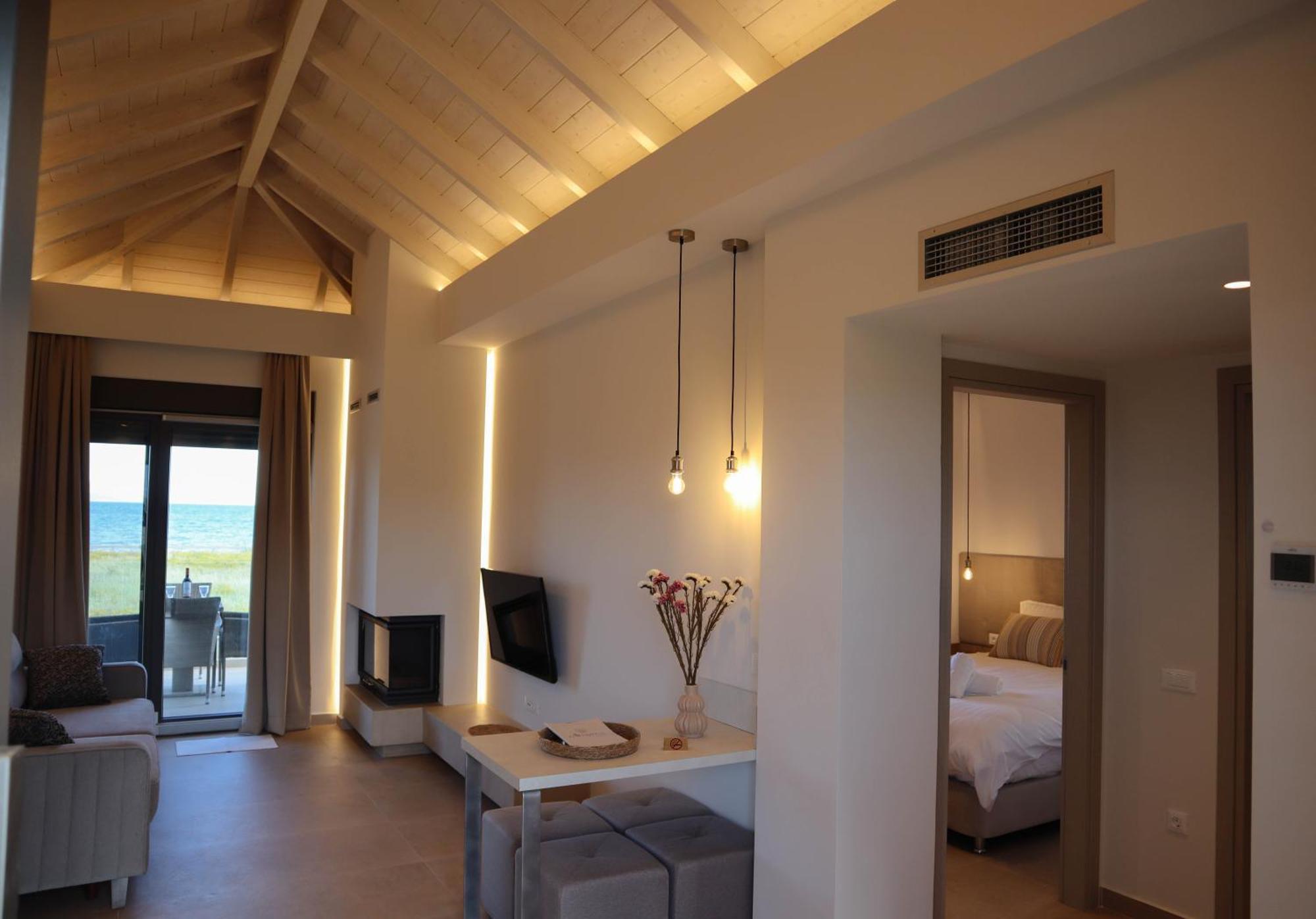 Almyres Luxurious Residences Miloi  Exterior photo