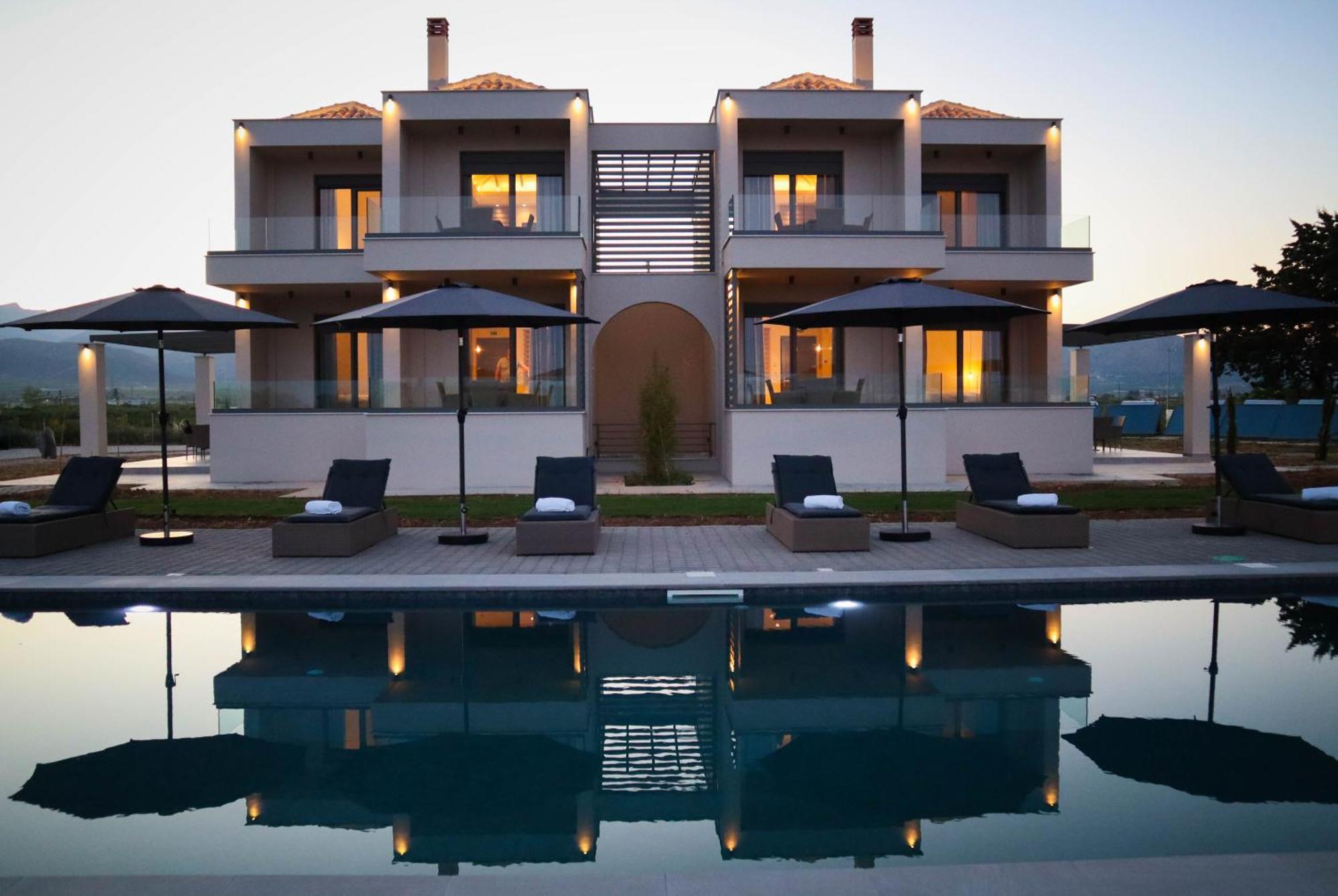 Almyres Luxurious Residences Miloi  Exterior photo