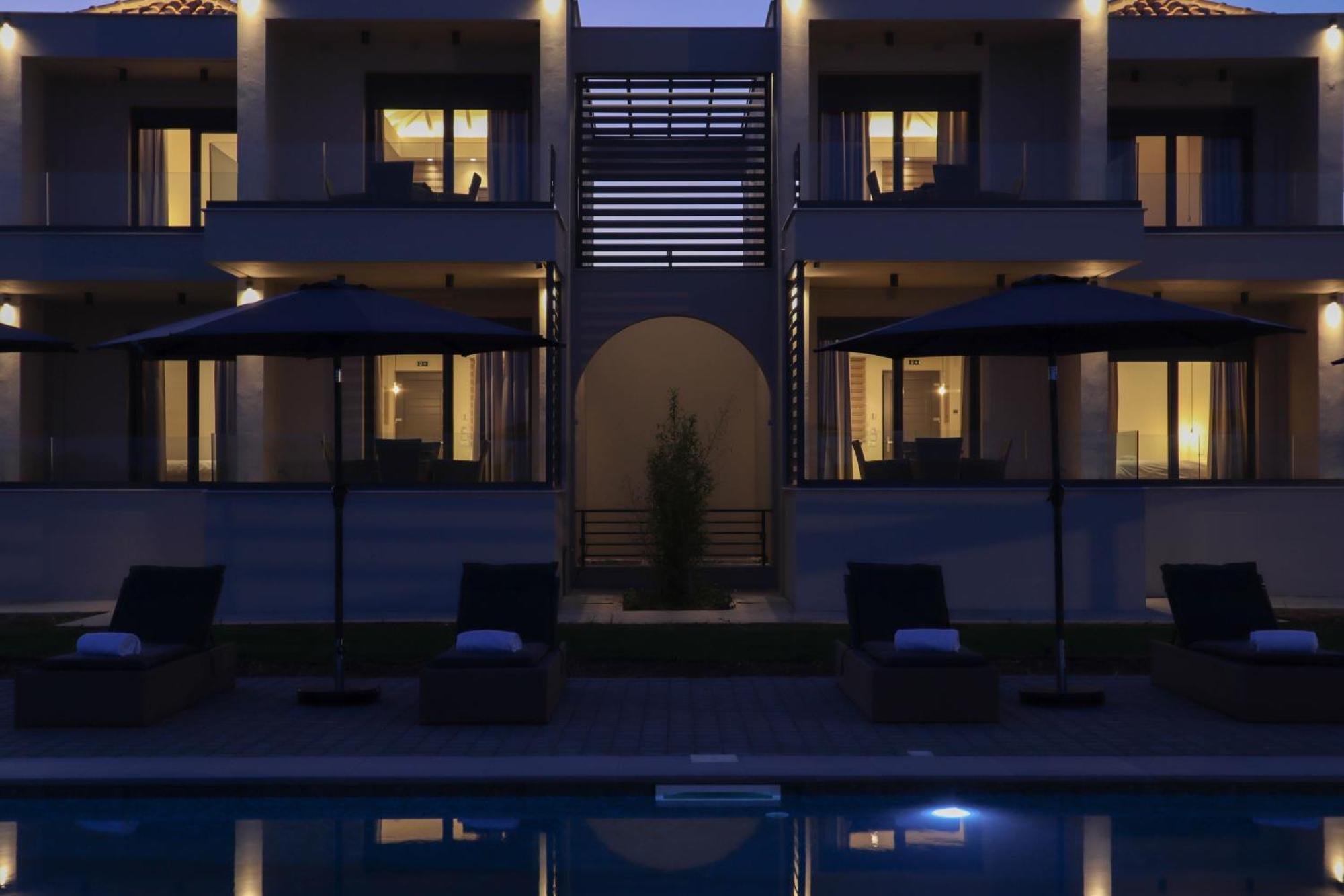 Almyres Luxurious Residences Miloi  Exterior photo