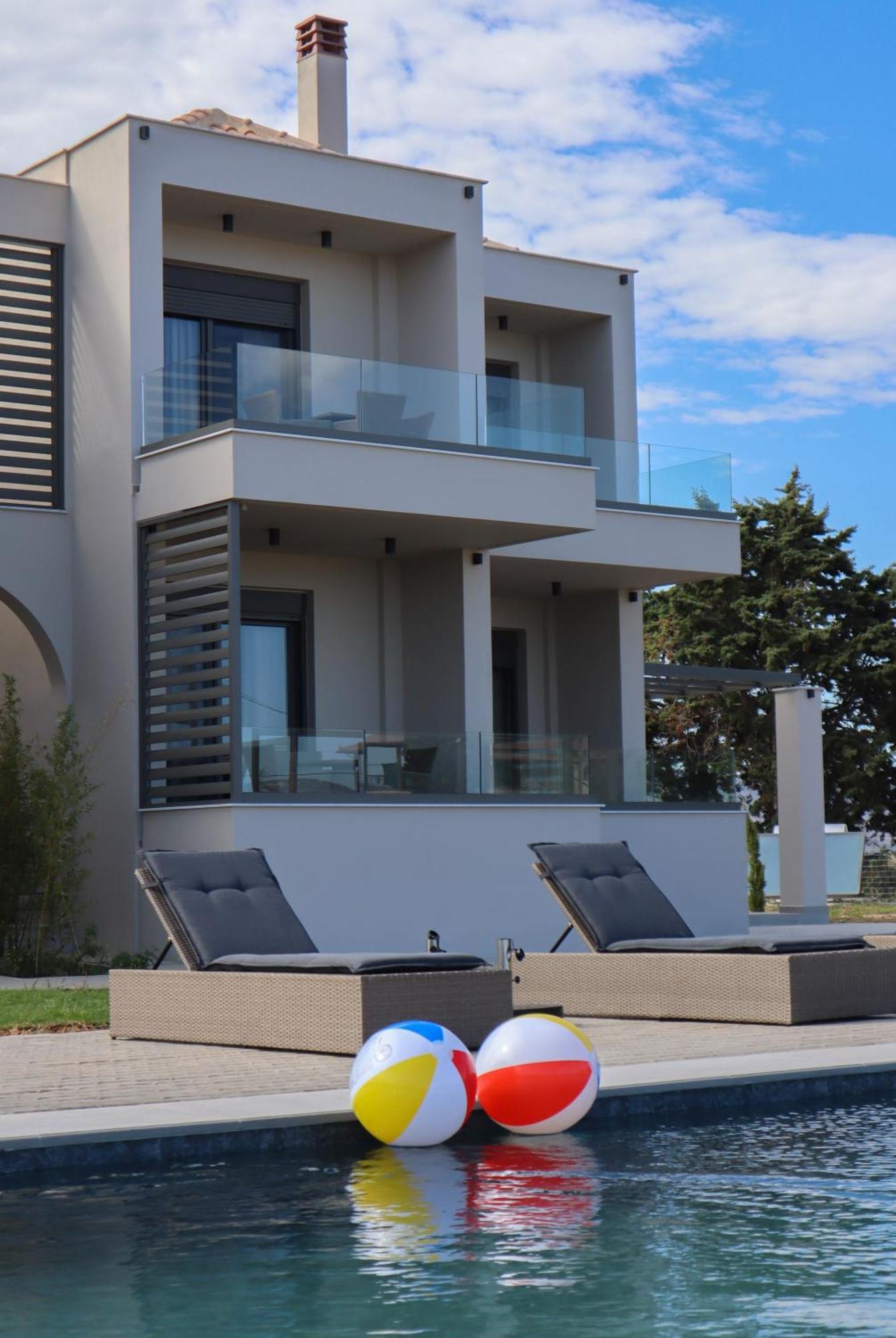Almyres Luxurious Residences Miloi  Exterior photo