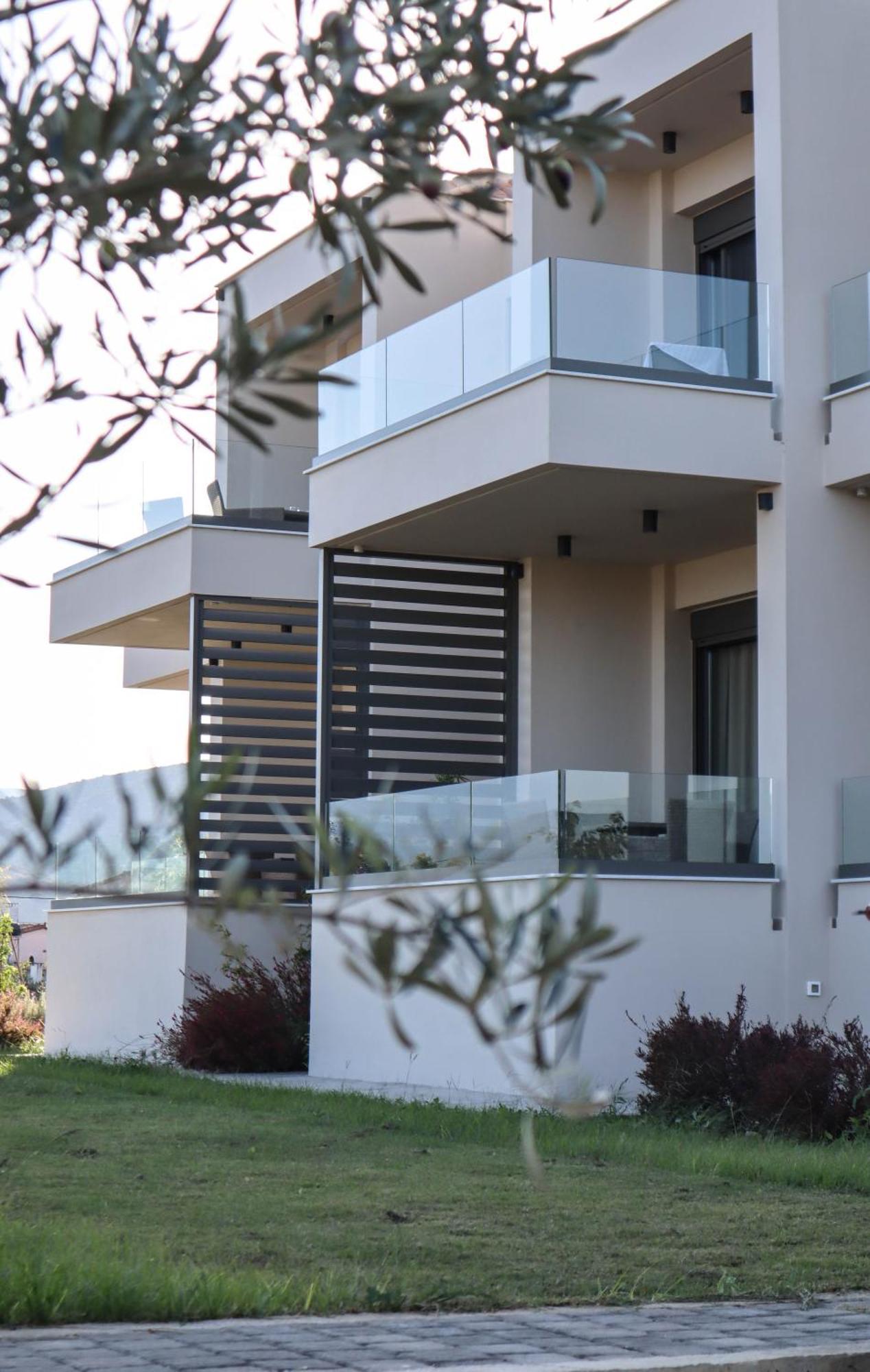 Almyres Luxurious Residences Miloi  Exterior photo